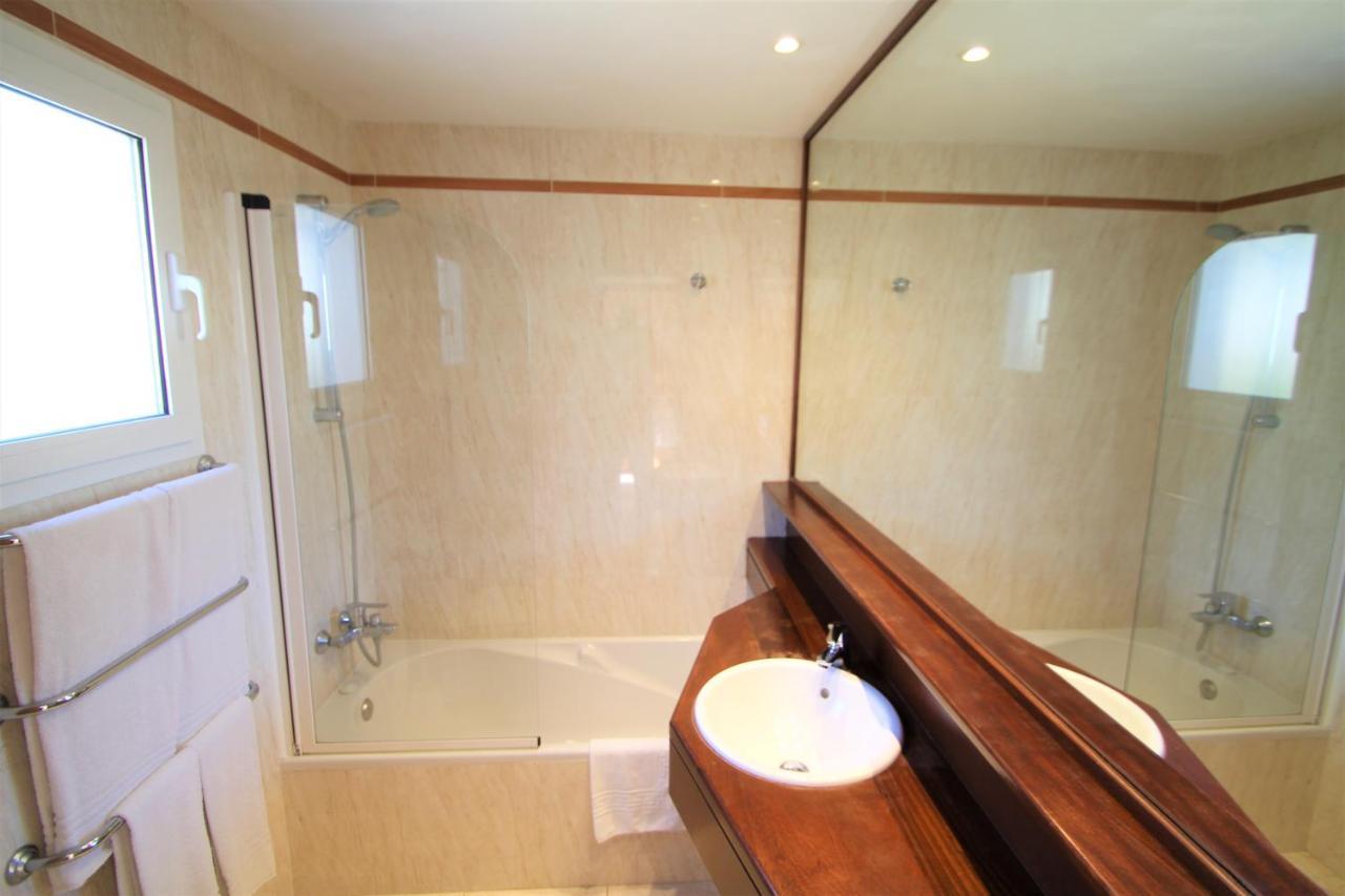 Apartaments Talayot Cala'N Blanes  Екстер'єр фото