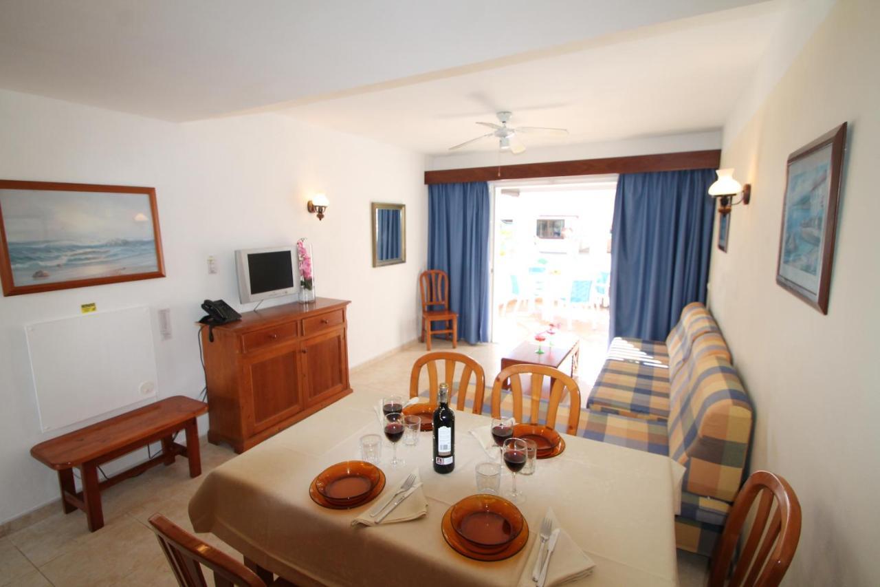 Apartaments Talayot Cala'N Blanes  Екстер'єр фото