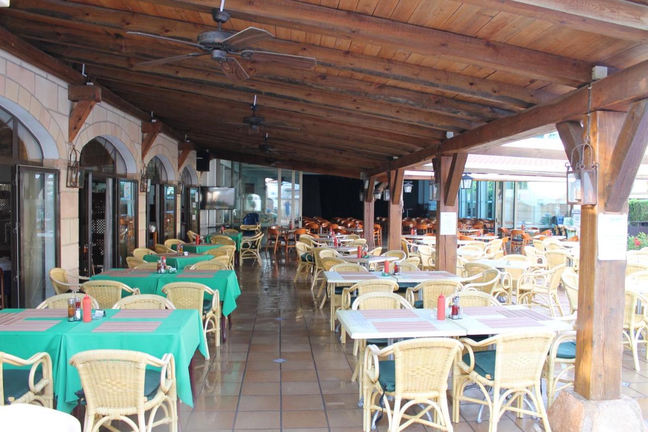 Apartaments Talayot Cala'N Blanes  Екстер'єр фото